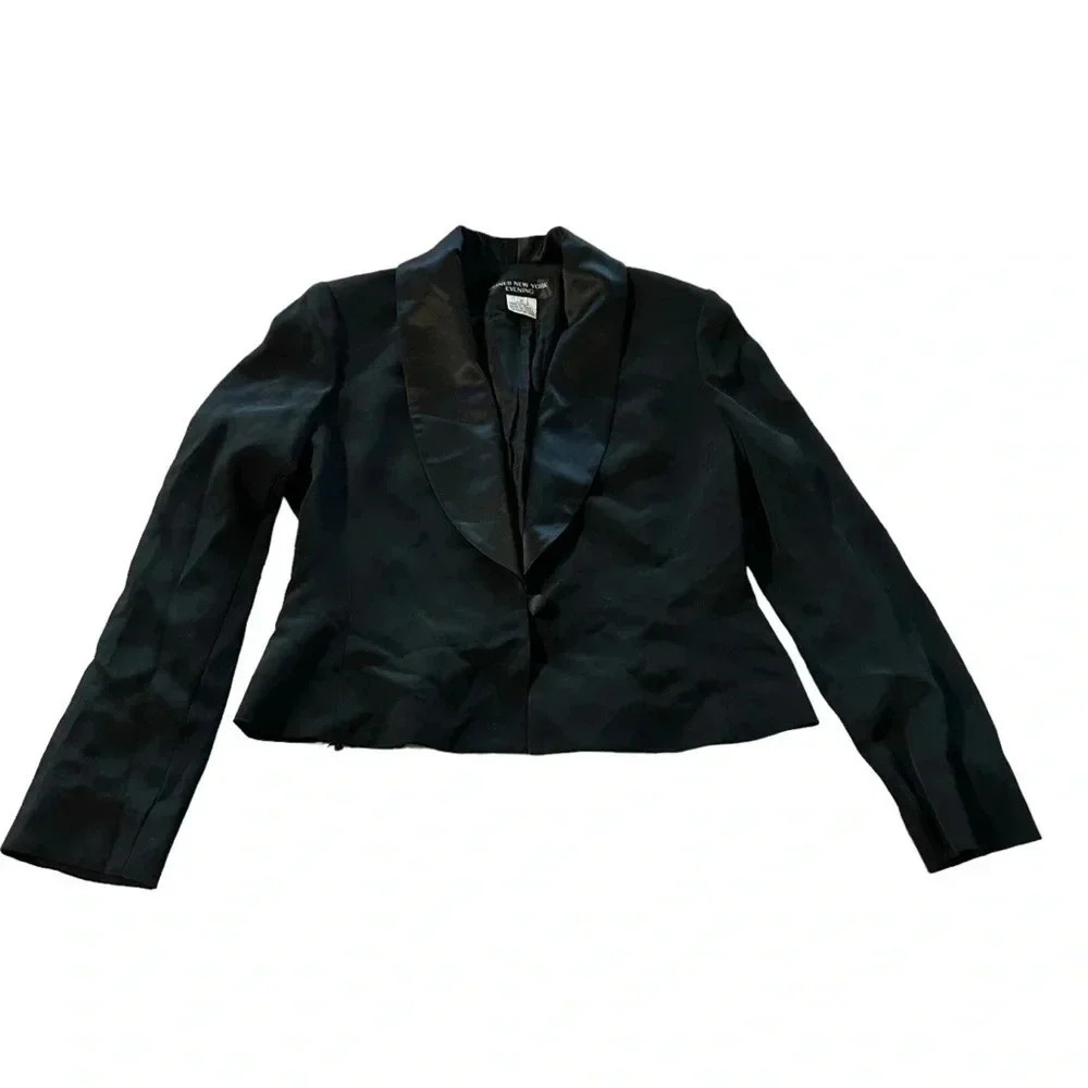 Jones New York Evening women's size 6 black cropped one button blazer